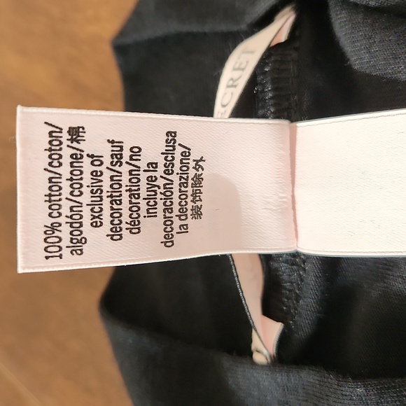 Victoria's Secret Short Flounce Robe - Picture 3 of 4